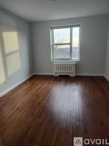 Main picture of 565 Broadway