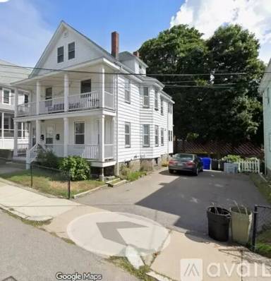 Main picture of 23 Falkland St