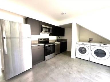 Main picture of 2664 L St