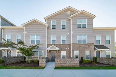 Main picture of 1816 Wards Ferry Rd