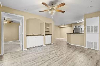 Main picture of 826 Camargo Way