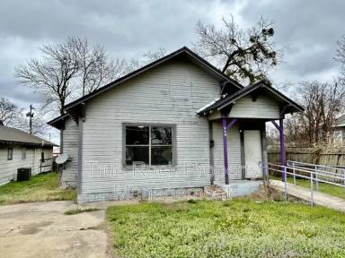 Main picture of 716 E 9th St