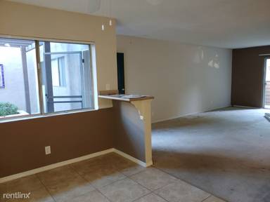Main picture of Royal Oaks Apartments