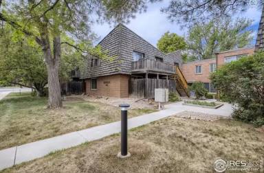 Main picture of 745 Thomas Dr