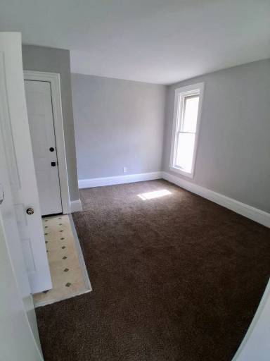 Main picture of 924 N Capitol Ave