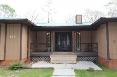 Main picture of 121 Sweet Gum Dr