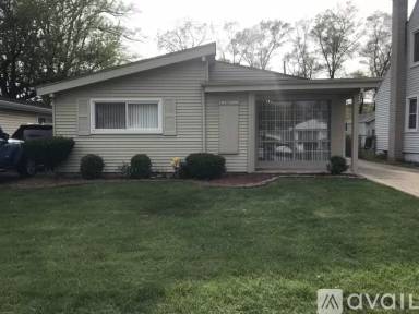 Main picture of 23385 Crossley Ave