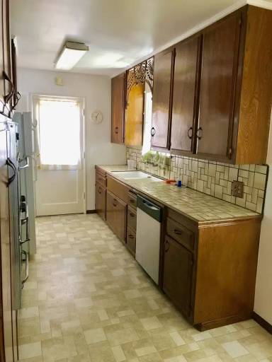 Main picture of 15303 Cordary Ave