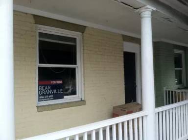 Main picture of 20 S Plum St