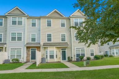 Main picture of 1210 Canyon Rock Ct