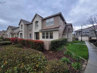 Main picture of 3605 Esplanade Cir