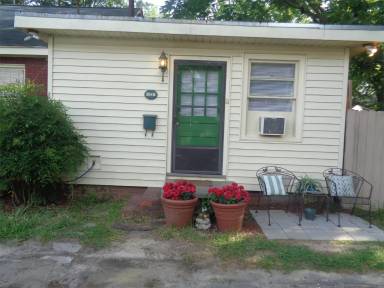 Main picture of 214 N Virginia Ave