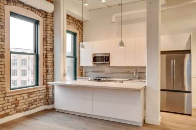 Main picture of 200 N 2nd St
