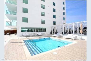Main picture of Parque Towers Condo