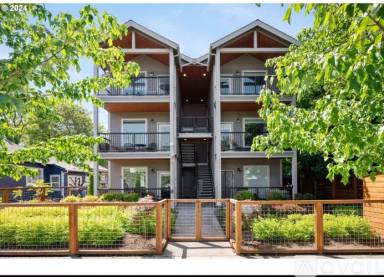 Main picture of 5425 N Minnesota Ave