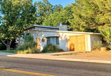 Main picture of 340 N 200 W