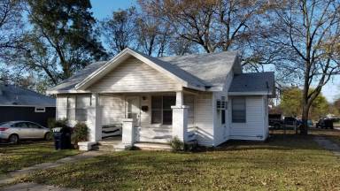 Main picture of 430 W 17th St