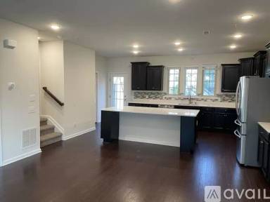 Main picture of 31 Addison Ln