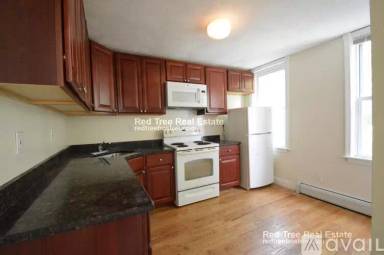 Main picture of 20 Leverett St