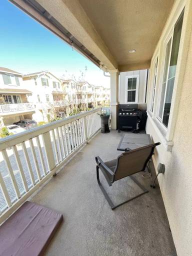 Main picture of 310 N Bellarose Way