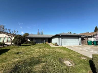 Main picture of 1013 Oakleaf Way