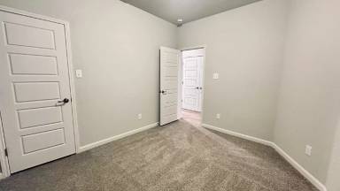Main picture of 7157 Magnolia Crk