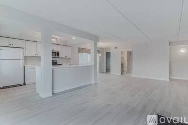 Main picture of 811 Chicago Ave