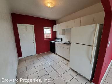 Main picture of 707 NW 10th Ct
