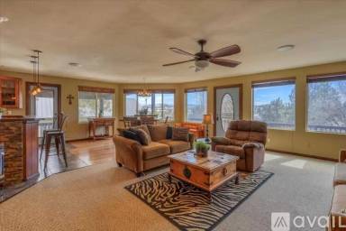 Main picture of 1034 Hills Cir