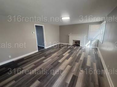 Main picture of 729 S Bluff Ave