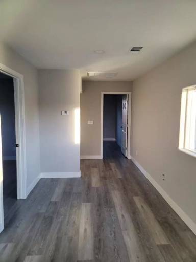 Main picture of 7500 W 4th St