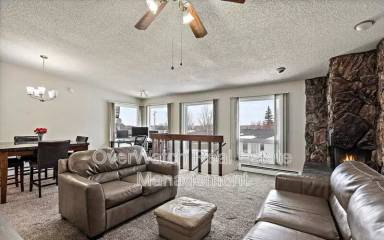 Main picture of 9231 Elgin Cir