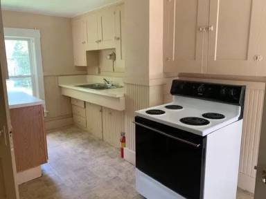 Main picture of 227 Summer St