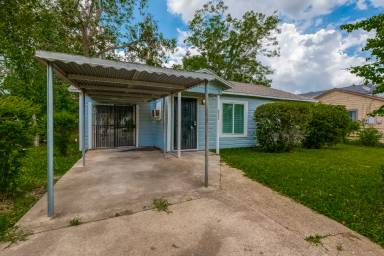 Main picture of 7621 Sundown Dr