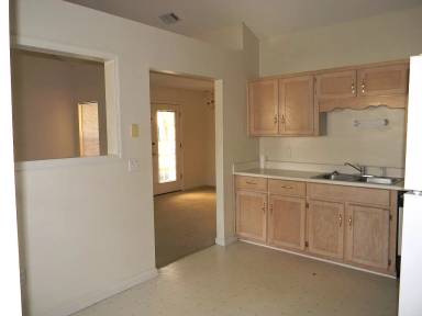 Main picture of 2105 Washington St