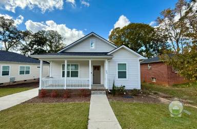 Main picture of 336 Prosperity Ave