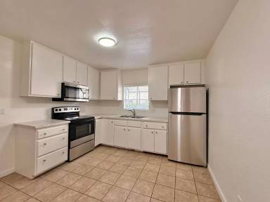 Main picture of 3626 S Barcelona St