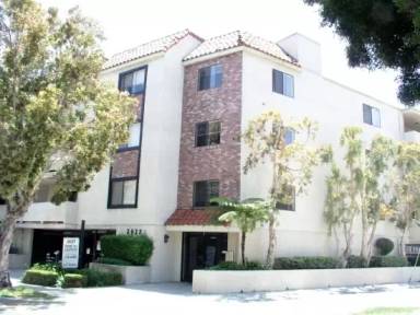 Main picture of 2437 Corinth Ave