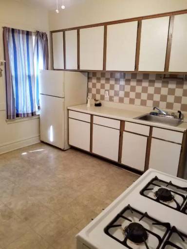 Main picture of 128 Campbell Ave