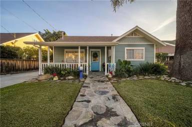 Main picture of 512 W Palm Ave