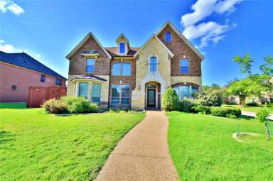 Main picture of 778 Fall River Dr