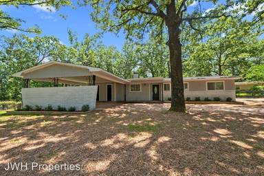 Main picture of 6129 Southridge Dr