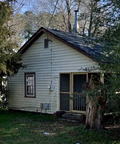 Main picture of 207 2nd St