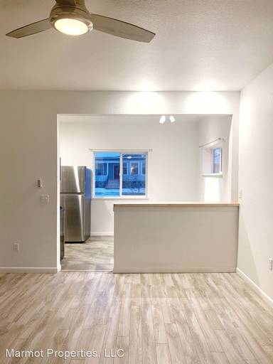 Main picture of 429 Roberts St