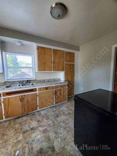 Main picture of 2911 Powhattan Pkwy