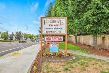 Main picture of 13660 SW Pacific Hwy