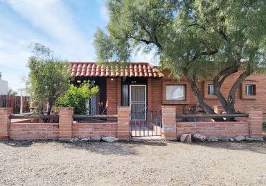 Main picture of 422 E Navajo Rd