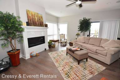 Main picture of 327 S Saint Frances St
