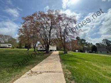 Main picture of 2613 Laboratory Rd