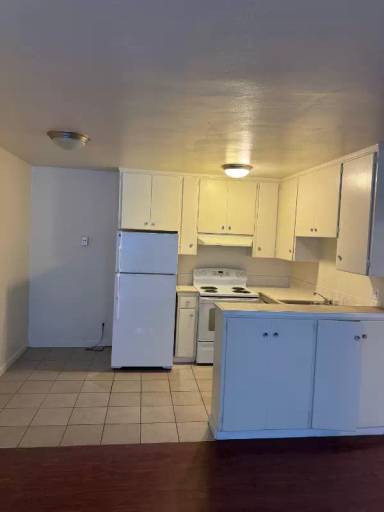 Main picture of 1025 N Madison St